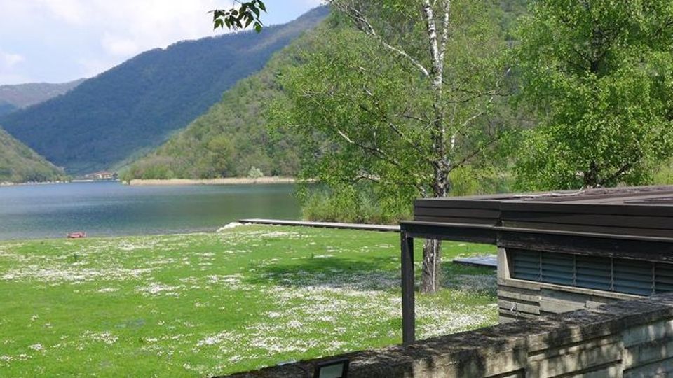 Il lido del Segrino come una palestra Con docce e canoe a disposizione Il lido del Segrino come una palestra Con docce e canoe a disposizione