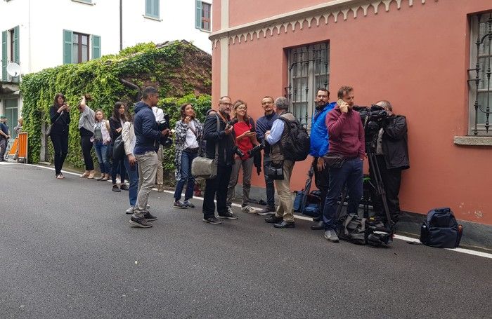 I fotografi in attesa dell’arrivo di Obama I fotografi in attesa dell’arrivo di Obama