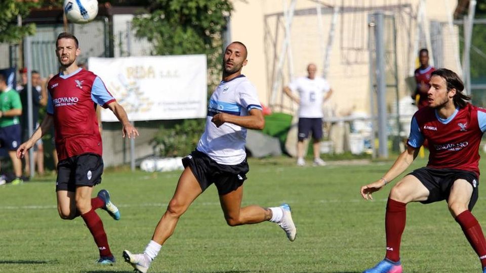 Entusiasmo a Carenno per i primi tre gol blucelesti Entusiasmo a Carenno per i primi tre gol blucelesti