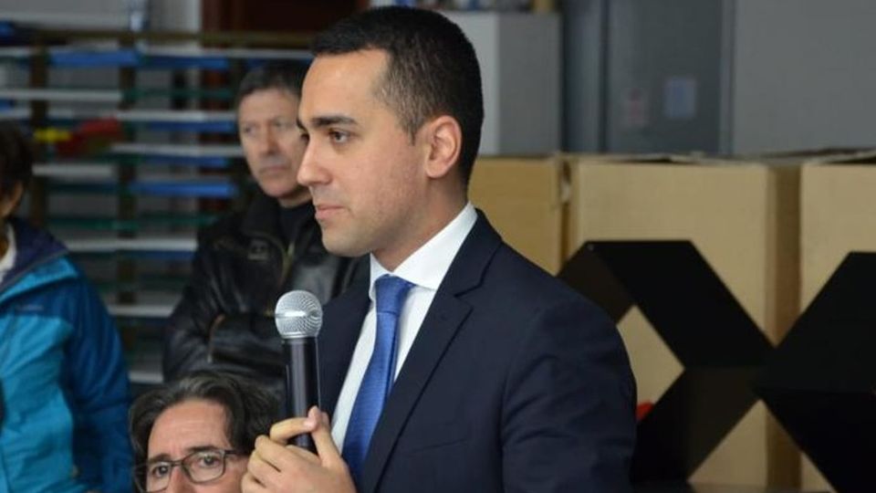 Governo: brusca frenata Di Maio: il nostro programma o il voto Il Pd: incomprensibile e inaccettabile Governo: brusca frenata Di Maio: il nostro programma o il voto Il Pd: incomprensibile e inaccettabile