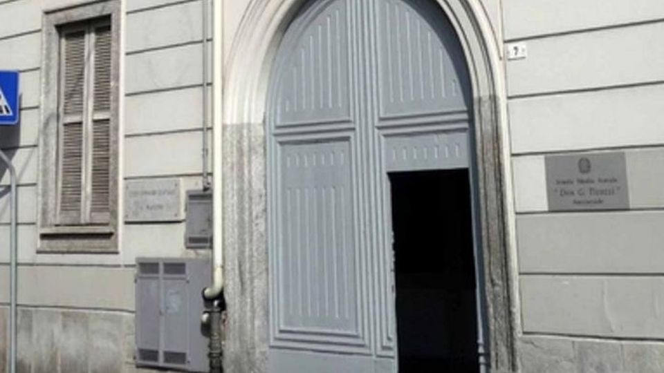 Lecco. Manzoni nei prefabbricati «Se tutto ok, a settembre il trasloco» Lecco. Manzoni nei prefabbricati «Se tutto ok, a settembre il trasloco»