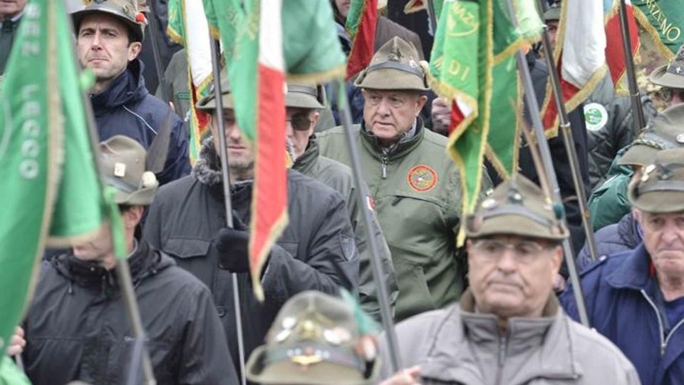 Raduno degli Alpini a Colico In ricordo di Nikolajewka Raduno degli Alpini a Colico In ricordo di Nikolajewka