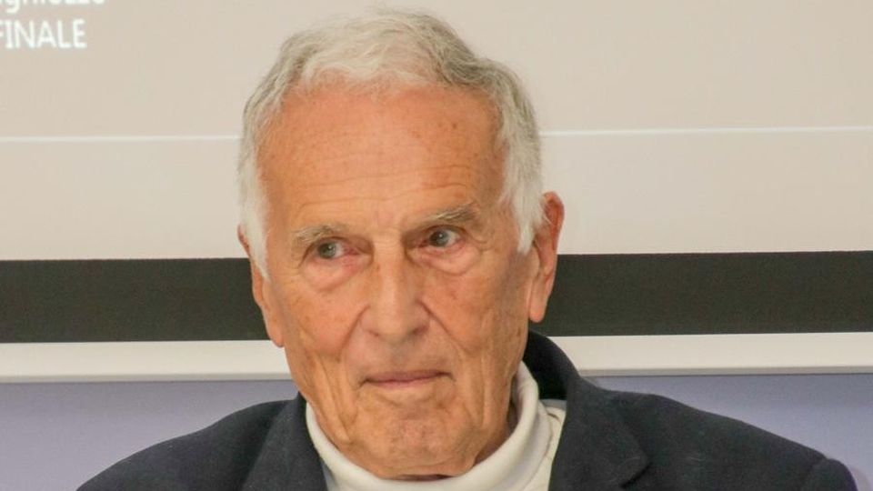 «Sbagliato rifiutare il vaccino È sicuro e salverà molte vite» «Sbagliato rifiutare il vaccino È sicuro e salverà molte vite»