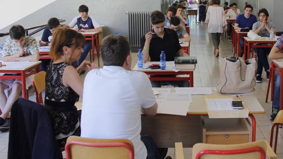 Maturità: i dubbi ora riguardano i prof Sono molti gli over 50 Maturità: i dubbi ora riguardano i prof Sono molti gli over 50