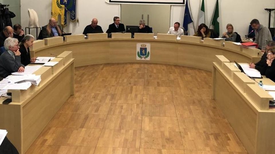 Tariffe al rialzo e più aiuti dai Comuni Retesalute tenta di uscire dal baratro Tariffe al rialzo e più aiuti dai Comuni Retesalute tenta di uscire dal baratro