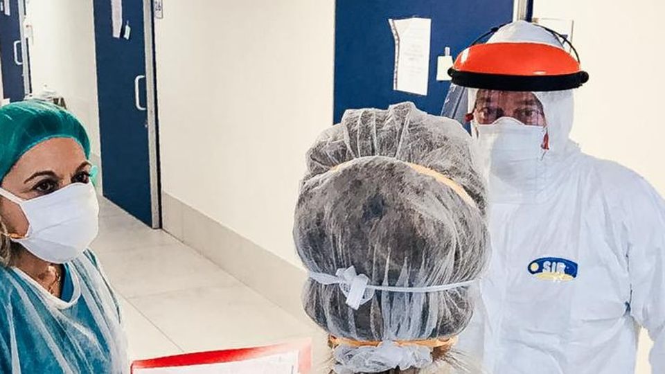 Covid, in fin di vita infermiere del Valduce Si è ammalato alla fine dell’epidemia Covid, in fin di vita infermiere del Valduce Si è ammalato alla fine dell’epidemia