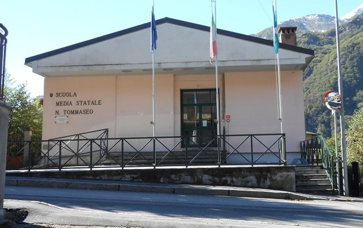 Nuova scuola media a Introbio Primo passo: il terreno in via Valleggio