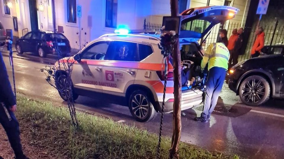 Barzanò, travolto sulle strisce pedonali Paura per un ragazzo di 12 anni Barzanò, travolto sulle strisce pedonali Paura per un ragazzo di 12 anni