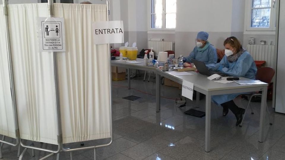 Merate, antinfluenzale? Vecchia storia Tante prenotazioni, ma mancano dosi Merate, antinfluenzale? Vecchia storia Tante prenotazioni, ma mancano dosi