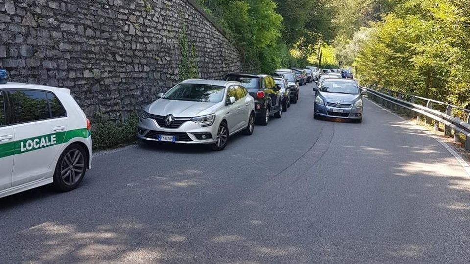 «Un autovelox sulla Lariana? È inutile» Oliveto punta 20mila euro sui telelaser «Un autovelox sulla Lariana? È inutile» Oliveto punta 20mila euro sui telelaser