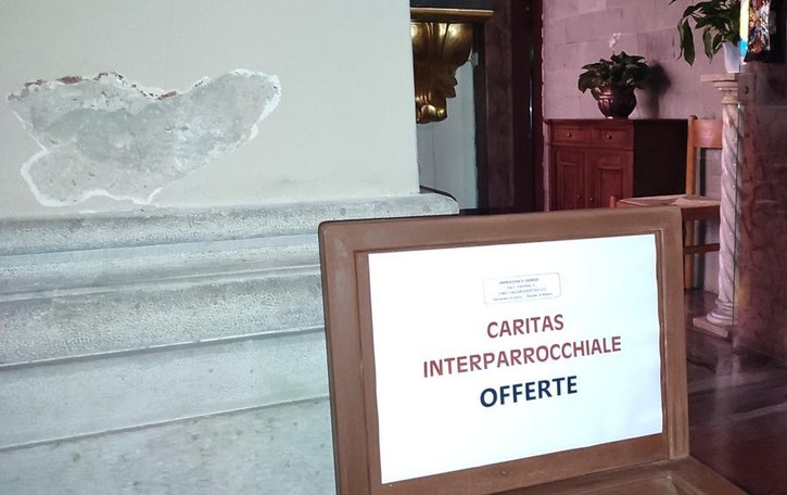 Il ladro smura le cassette delle offerte Don Ventura: «Basta, chiudo le chiese»
