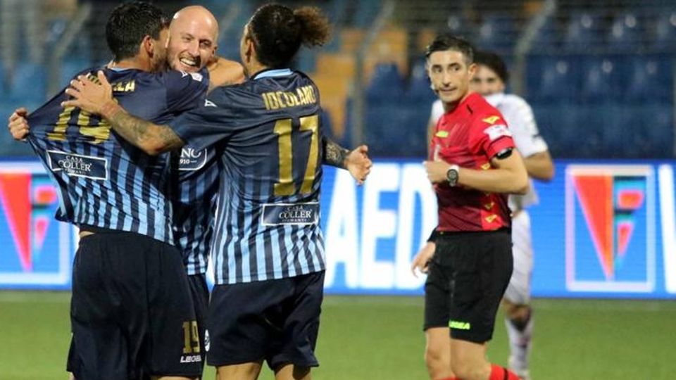 Lecco, e se Di Nunno avesse già il nuovo mister? Lecco, e se Di Nunno avesse già il nuovo mister?