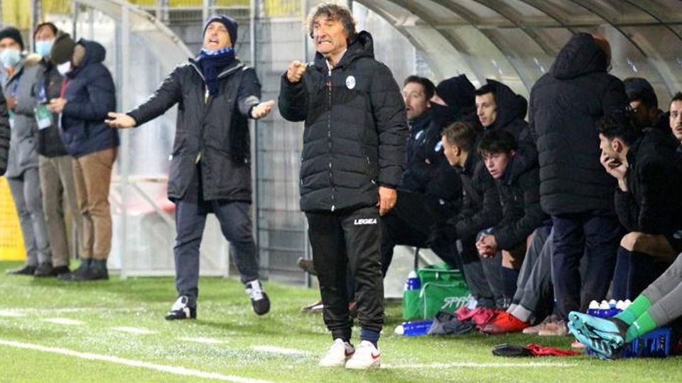 De Paola: «Noi troppo borghesi Voglio una squadra più cattiva» De Paola: «Noi troppo borghesi Voglio una squadra più cattiva»