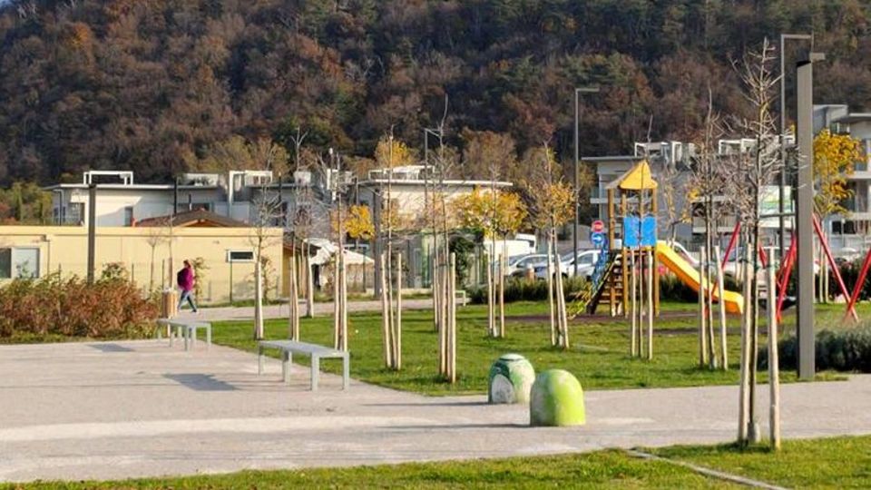 Comuni e Lario Reti trovano l’intesa E la pista ciclabile fa un passo avanti Comuni e Lario Reti trovano l’intesa E la pista ciclabile fa un passo avanti