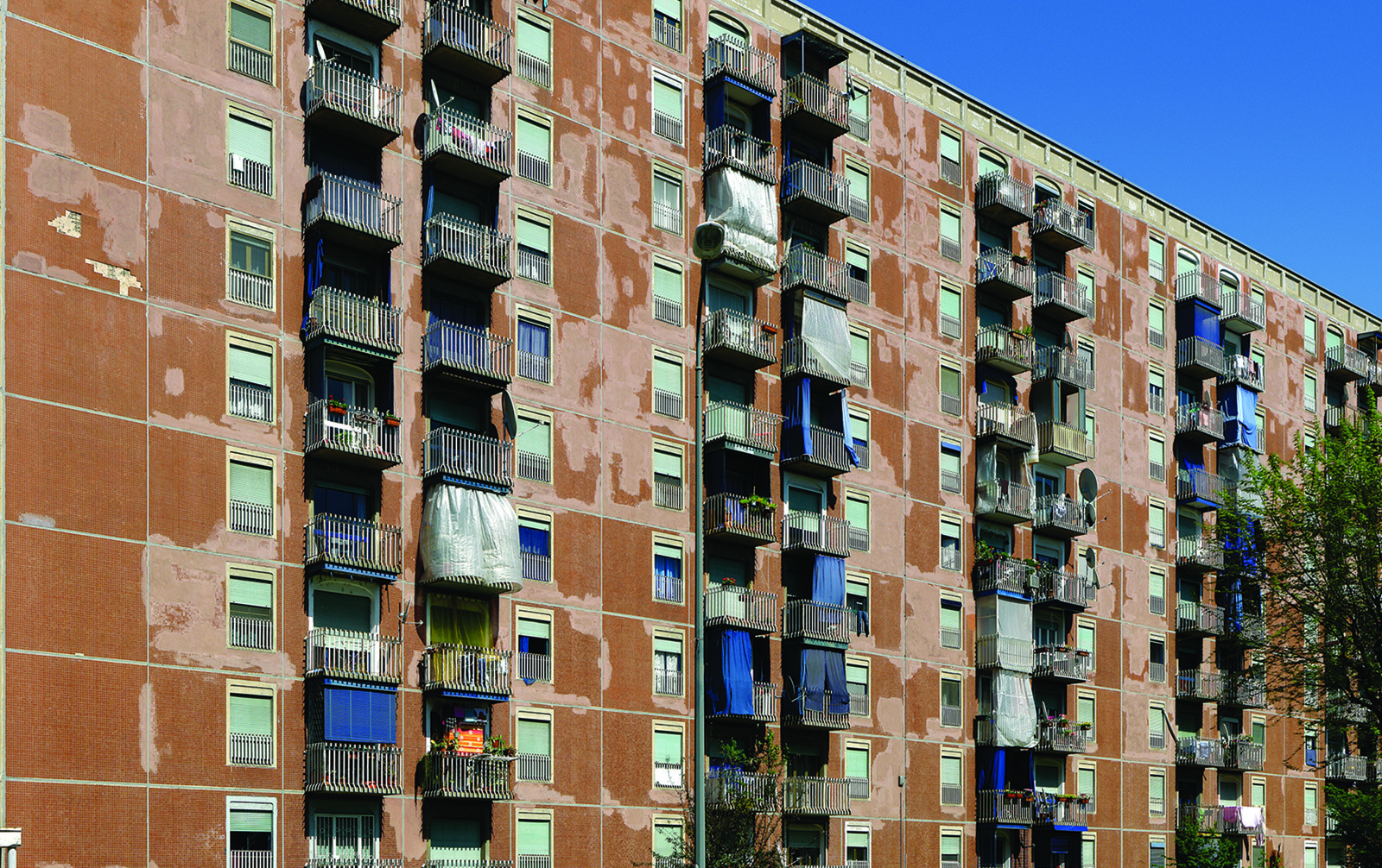 Bonus 110%, non basta il salto di 2 classi di un solo appartamento in condominio