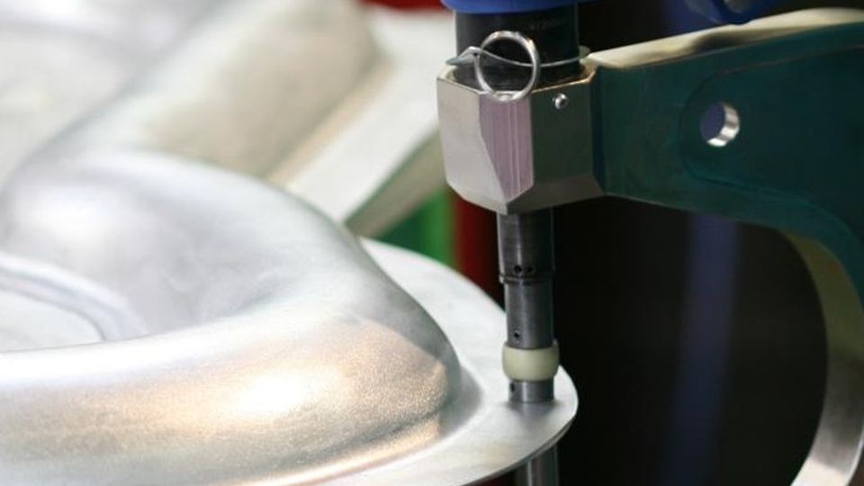 Lecco. Altreforme, e-commerce per battere la crisi Lecco. Altreforme, e-commerce per battere la crisi