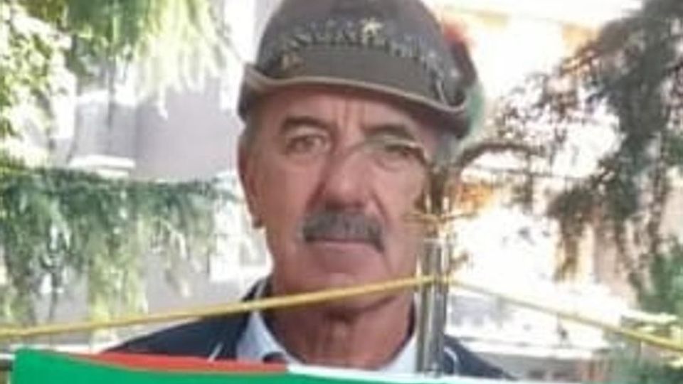 Colico , Gli alpini piangono l’alfiere “Cico” «Era la nostra colonna portante» Colico , Gli alpini piangono l’alfiere “Cico” «Era la nostra colonna portante»