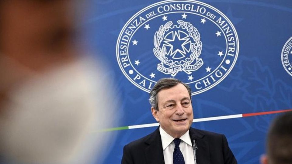 Ecco il decreto sostegni 32 miliardi a imprese e lavoratori Ecco il decreto sostegni 32 miliardi a imprese e lavoratori