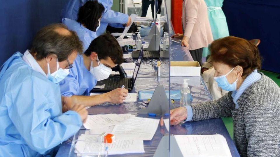 Mandello, A Pra’ Magno vaccini per 25 mila persone Mandello, A Pra’ Magno vaccini per 25 mila persone