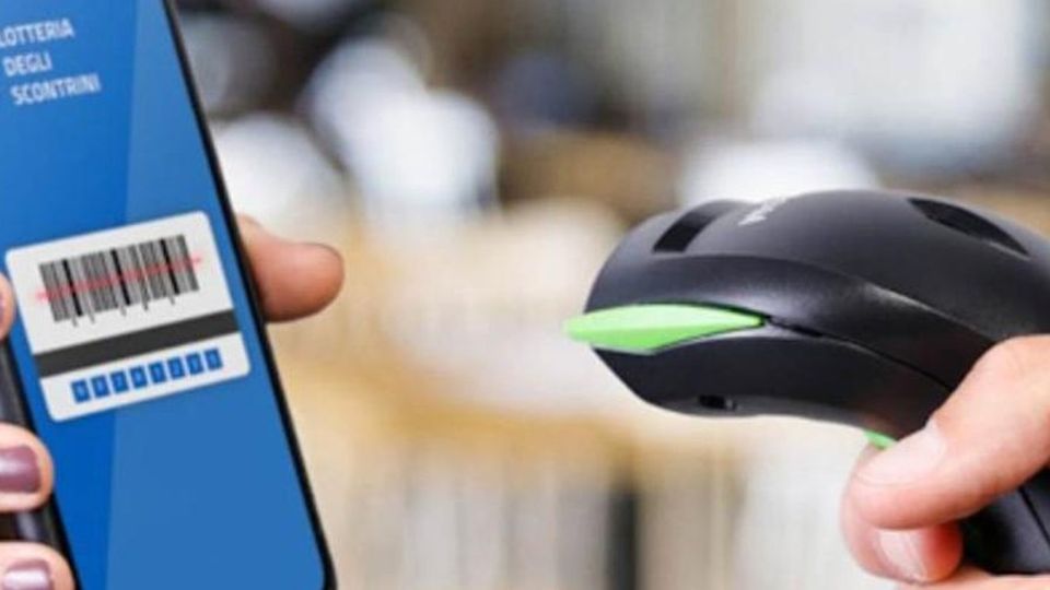 Lotteria degli scontrini A Como 100mila euro Lotteria degli scontrini A Como 100mila euro