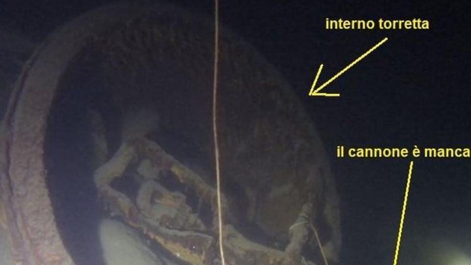 Valmadrera, Il carro armato nel lago ispira anche Forbes Valmadrera, Il carro armato nel lago ispira anche Forbes