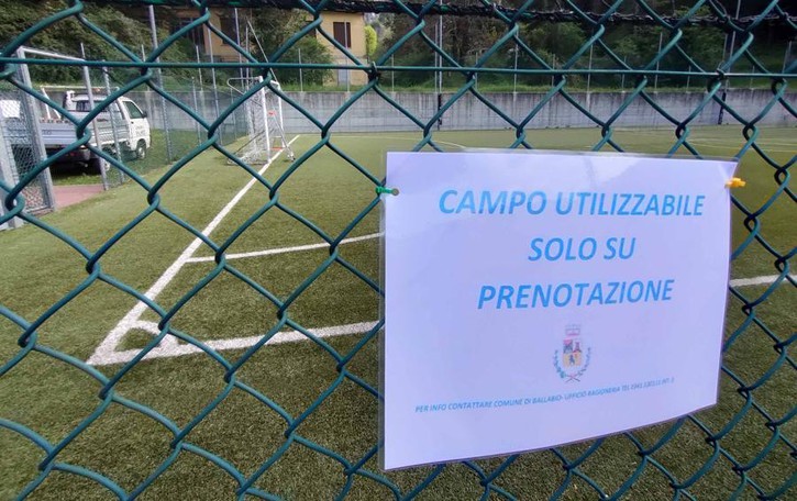 Braccio di ferro sul campo di calcetto «Resti gratis per chi abita a Ballabio»