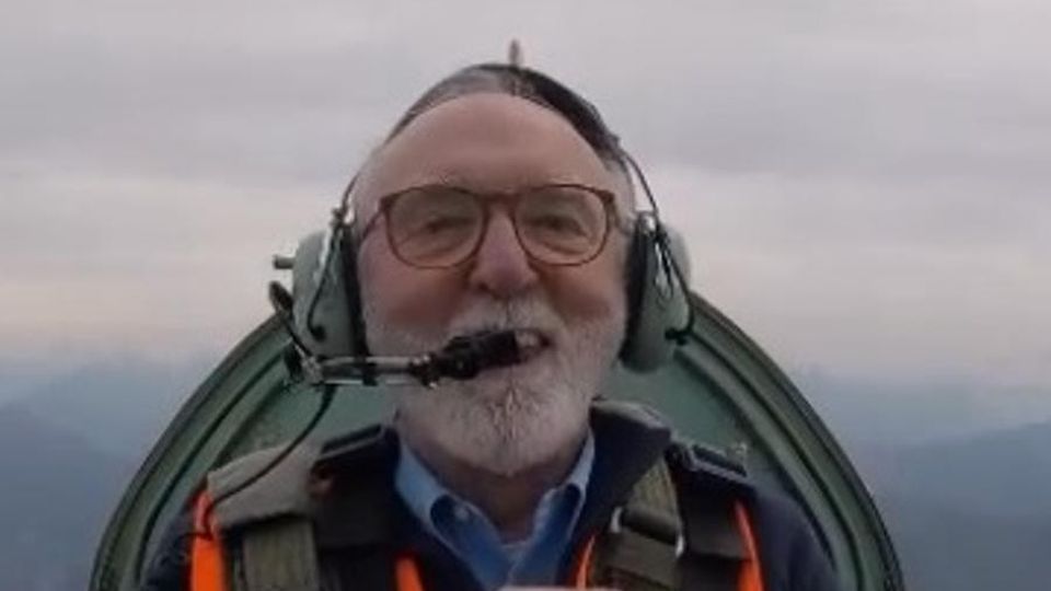 Erba, muore in aereo l’editore Gavazzi Ha evitato l’impatto con un condominio Erba, muore in aereo l’editore Gavazzi Ha evitato l’impatto con un condominio