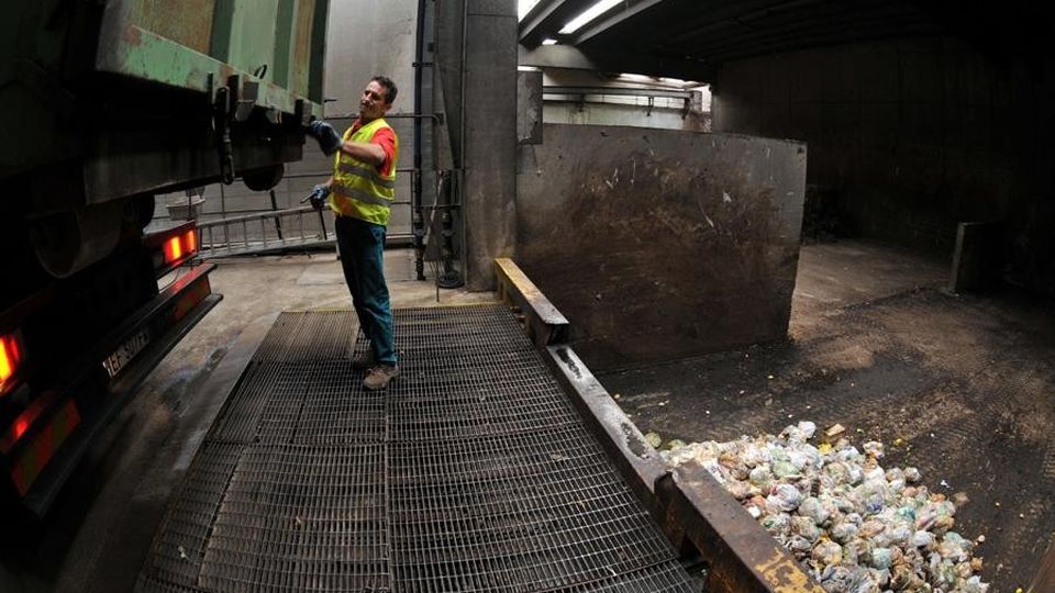 Annone e Silea, c’è l’accordo sul biogas Sui rifiuti vigilerà un comitato tecnico Annone e Silea, c’è l’accordo sul biogas Sui rifiuti vigilerà un comitato tecnico