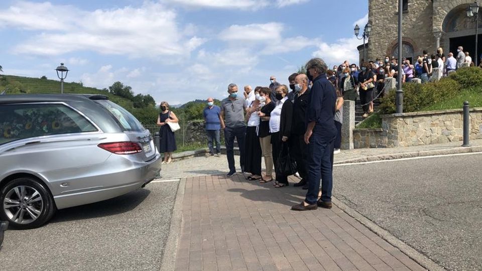 La Valletta in lacrime per l’addio a Lucio Mazza La Valletta in lacrime per l’addio a Lucio Mazza