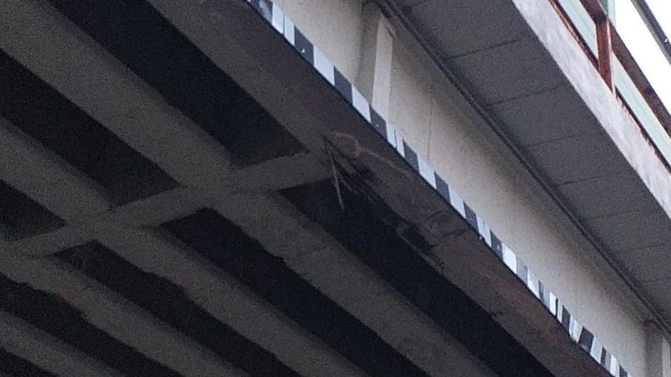 Barzago, il ponte riaprirà domani. Ma solo alle auto Barzago, il ponte riaprirà domani. Ma solo alle auto