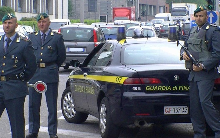 Finanza a Laglio e Ponte Lambro Sequestrate slot machine irregolari