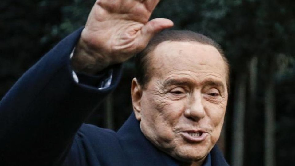 Quirinale, Berlusconi rinuncia alla candidatura Quirinale, Berlusconi rinuncia alla candidatura