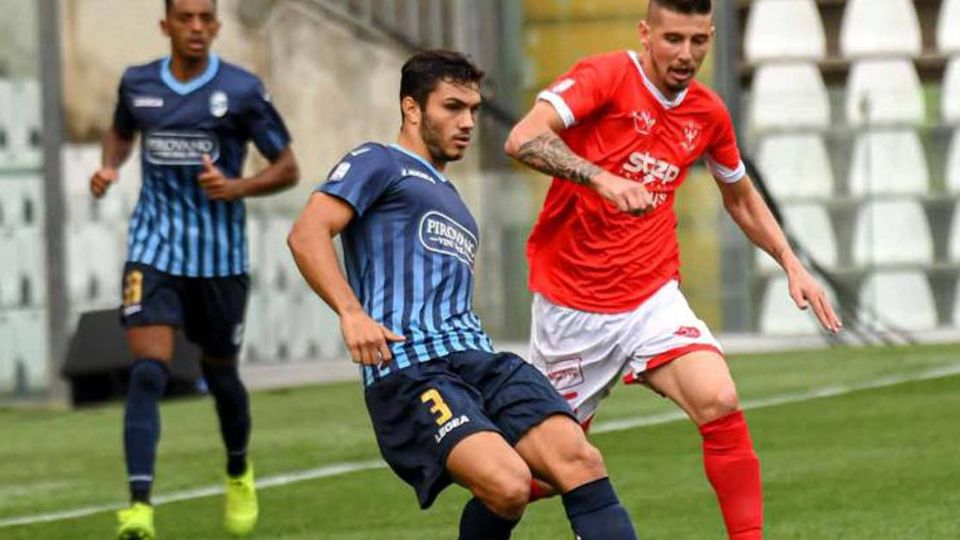 Lecco al Rigamonti contro una Triestina ferita Lecco al Rigamonti contro una Triestina ferita