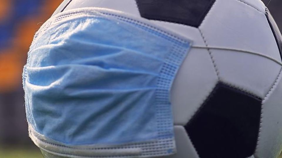 Il calcio malato Per il virus e la bulimia Il calcio malato Per il virus e la bulimia