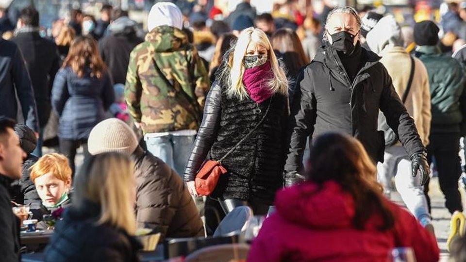 Trasporti, ristoranti ma anche bar e piscine Da lunedì 10 tanti divieti per i no vax Trasporti, ristoranti ma anche bar e piscine Da lunedì 10 tanti divieti per i no vax