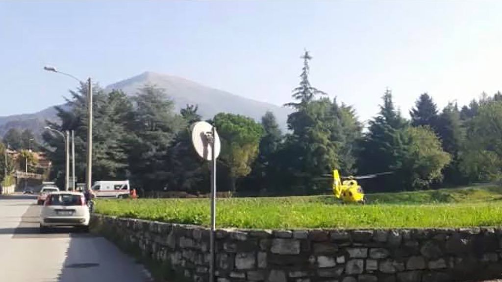 Incidente all’uscita della scuola: grave un ragazzo a Longone Incidente all’uscita della scuola: grave un ragazzo a Longone