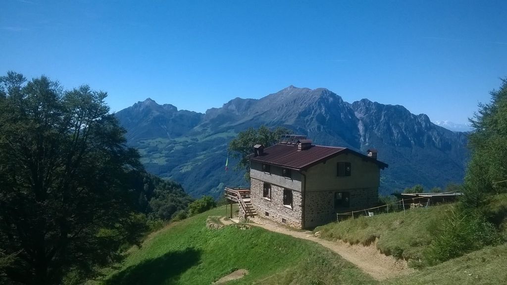 Soccorso alpino in aiuto di due escursionisti Soccorso alpino in aiuto di due escursionisti