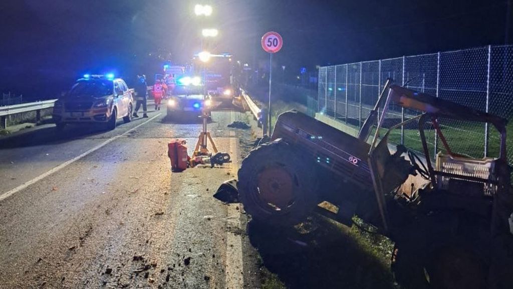 Pauroso incidente frontale a Balisio Quattro feriti, uno è gravissimo Pauroso incidente frontale a Balisio Quattro feriti, uno è gravissimo