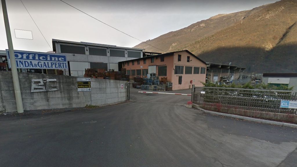 Cortenova, raffica di furti in aziende In quella del sindaco bottino da 80mila euro Cortenova, raffica di furti in aziende In quella del sindaco bottino da 80mila euro