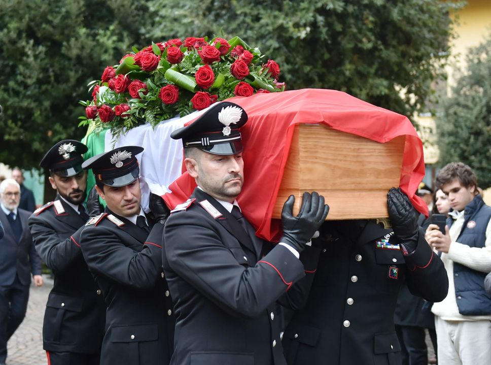 Asso funerali del comandante di stazione dei carabinieri luogotenente Doriano Furceri, Asso funerali del comandante di stazione dei carabinieri luogotenente Doriano Furceri,