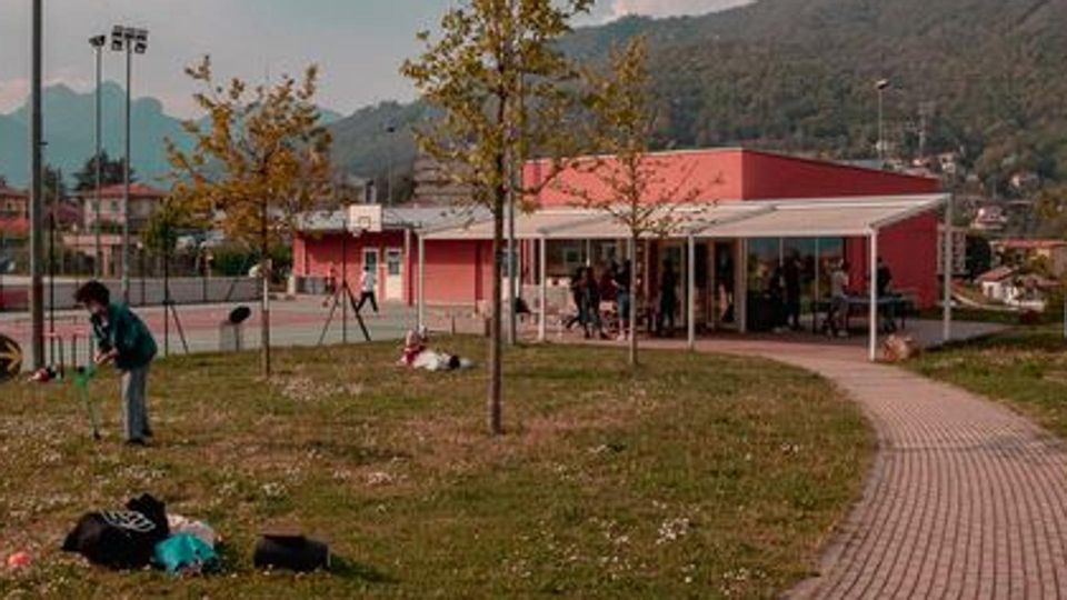 Galbiate, il Covid fa meno paura Partono i pic nic del Comune Galbiate, il Covid fa meno paura Partono i pic nic del Comune