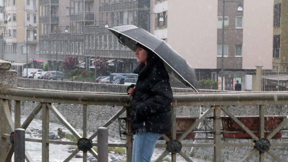 La pioggia è arrivata Saliti fiumi e laghi «Manna per i campi» La pioggia è arrivata Saliti fiumi e laghi «Manna per i campi»