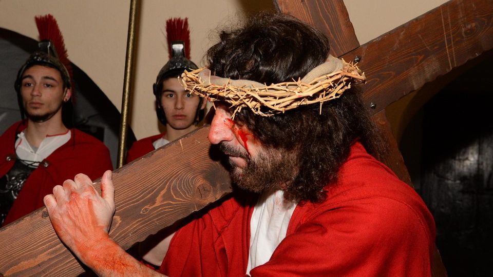 Dervio come Gerusalemme Si rivive la Passione di Cristo Dervio come Gerusalemme Si rivive la Passione di Cristo