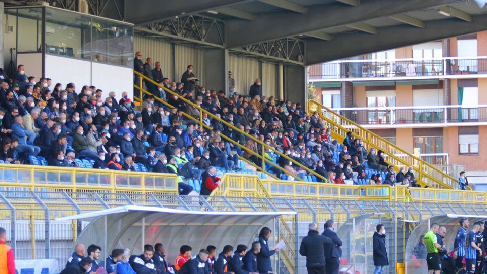 È derby in famiglia sul futuro del Lecco È derby in famiglia sul futuro del Lecco