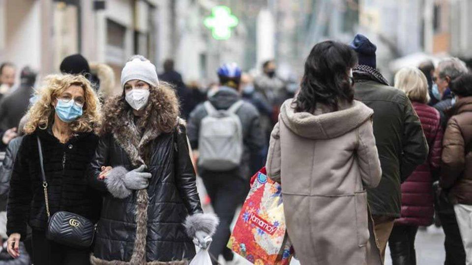 Trasporti, eventi, scuola e sanità Obbligo di mascherina fino al 15 giugno Trasporti, eventi, scuola e sanità Obbligo di mascherina fino al 15 giugno