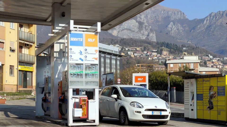 Carburanti: prezzi ridotti fino all’8 luglio Carburanti: prezzi ridotti fino all’8 luglio