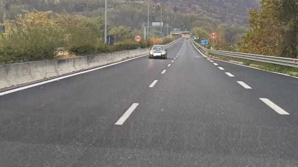 L’auto stava arrivando contromano. «Così sono riuscito a evitare l’impatto» L’auto stava arrivando contromano. «Così sono riuscito a evitare l’impatto»