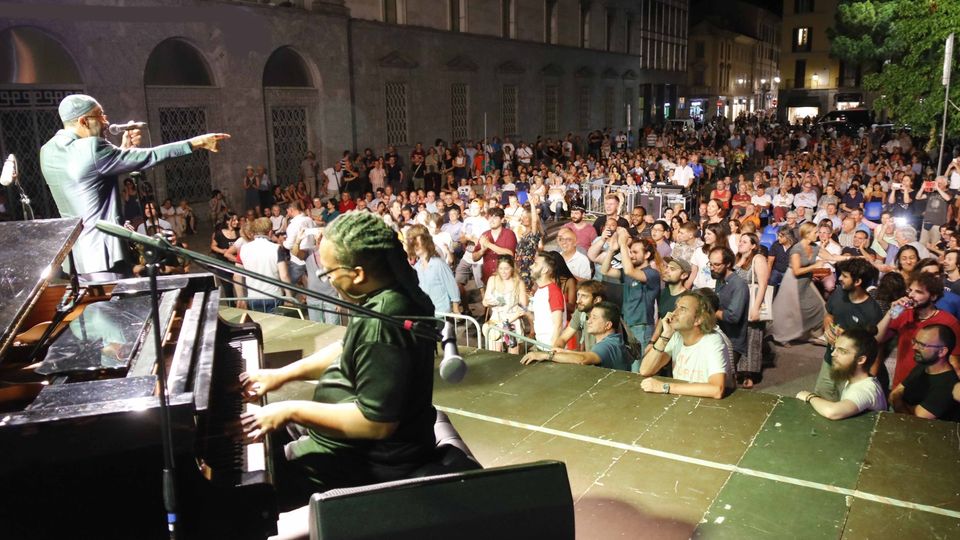 Jazz, etnico, danza e teatro nelle piazze L’estate lecchese delle grandi rassegne Jazz, etnico, danza e teatro nelle piazze L’estate lecchese delle grandi rassegne