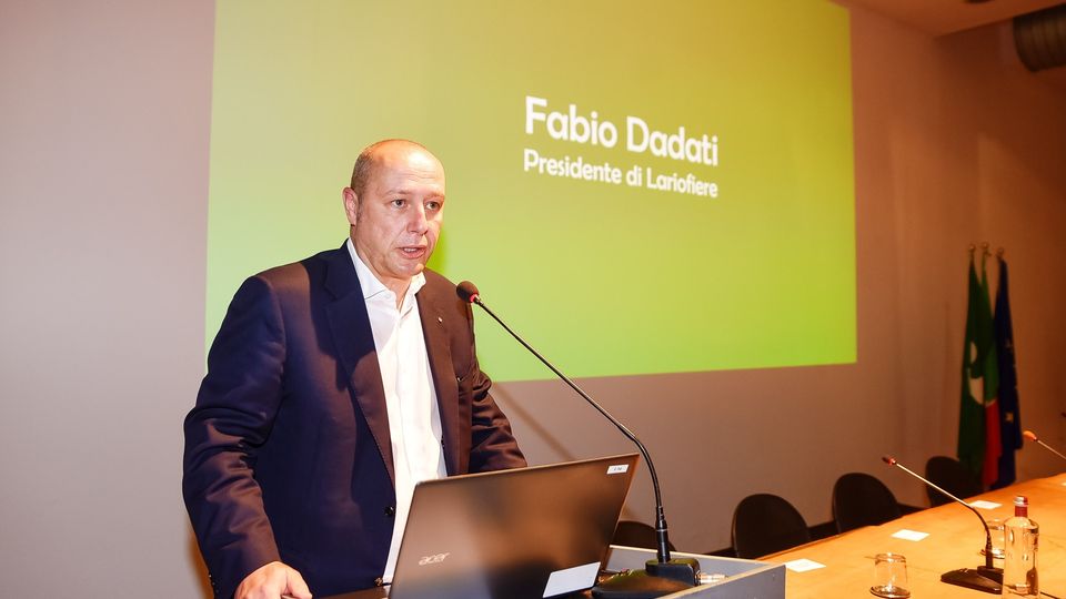 Lariofiere, confermato Fabio Dadati. Altri tre anni di presidenza Lariofiere, confermato Fabio Dadati. Altri tre anni di presidenza