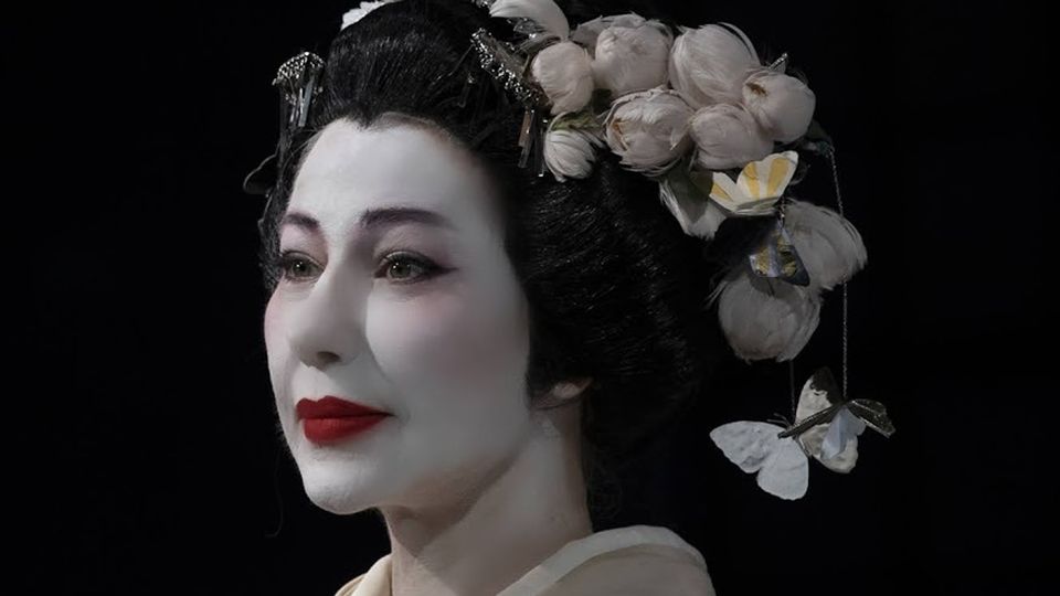 Madama Butterfly vola sopra il lago Madama Butterfly vola sopra il lago